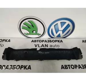 Дефлектор радіатора (нижній)	5N0121341A	VW Tігуан