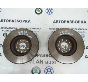 Гальмівні передні диски (пара) VW Б 7 USA 2.5б  2012р
