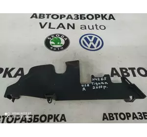 Дефлектор радіатора (воздуховод) правий	5N0121284	VW Tігуан