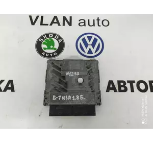 Блок управління двигуном VW Б7, 06K906071K