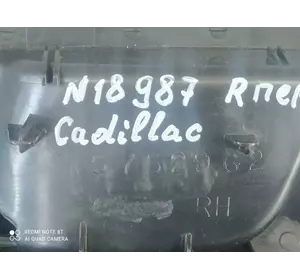 Накладка ручки внутрішня (права передня )	25752962	Cadillac	SRX